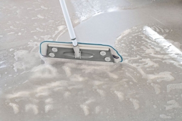 Bodenwischer und Wischmop "3 in 1 SMART Microfiber" - mit Bezug aus Mikrofaser zur Reinigung von Böden, Fenstern und Laminat.